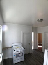 1957 S 11th St, Unit 1957 Upper in Milwaukee, WI - Building Photo - Building Photo