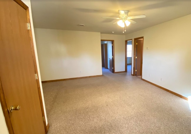 525 Sir Benjamin Way in Schenectady, NY - Foto de edificio - Building Photo