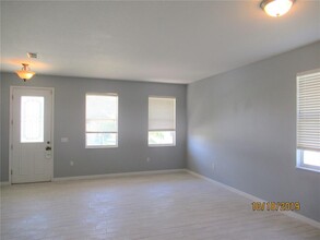 302 Cassia Dr in Davenport, FL - Building Photo - Building Photo