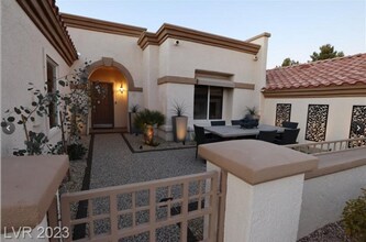 2913 Vista Butte Dr in Las Vegas, NV - Building Photo - Building Photo