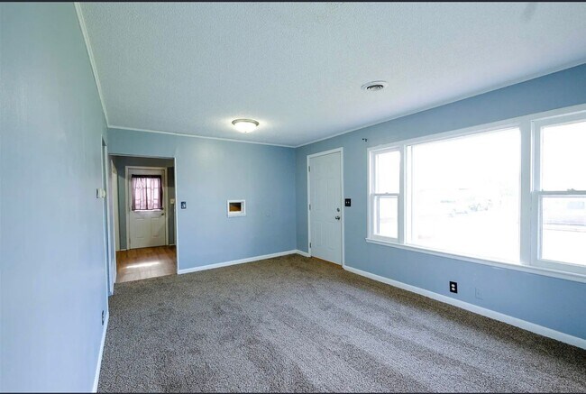 504 Rahm St in Salina, KS - Building Photo - Building Photo