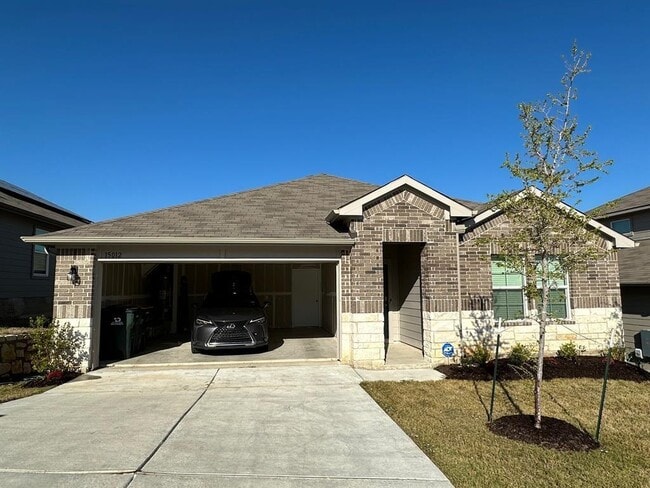 15012 Siberian Elm Ln in Austin, TX - Building Photo - Building Photo