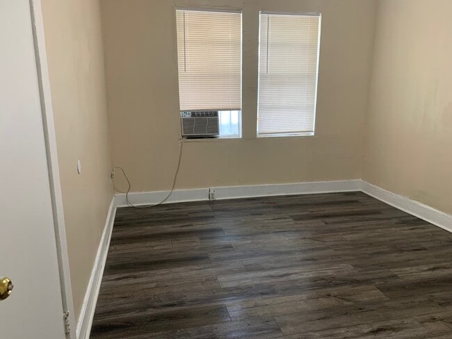 1135 SW 6th St in Miami, FL - Building Photo - Building Photo