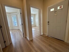 127 Harrishof St in Boston, MA - Building Photo - Building Photo