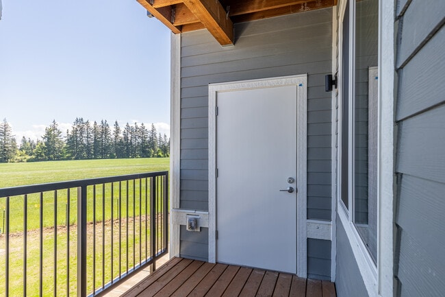 Timberview Apartments in Oregon City, OR - Building Photo - Interior Photo