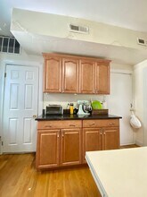 6 Germania St, Unit 1 in Boston, MA - Building Photo - Building Photo