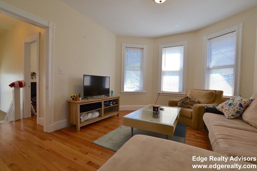 29 Etna St in Boston, MA - Building Photo