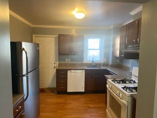 property at 1127 Cleveland St