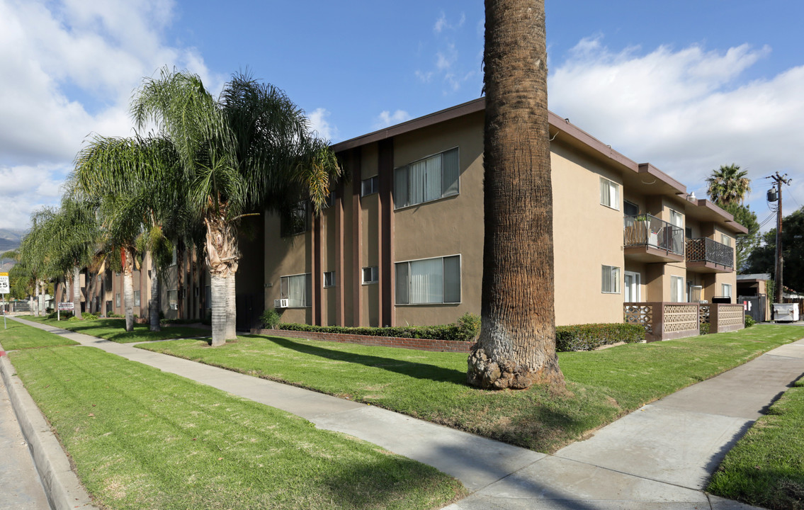 Genevieve Apartments in San Bernardino, CA - Building Photo