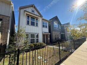 509 S Mary St in Arlington, TX - Building Photo - Building Photo