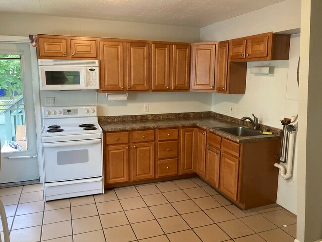 25 Randall St, Unit Randall A