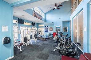 2351 NW 33rd St, Unit 513 in Oakland Park, FL - Building Photo - Building Photo