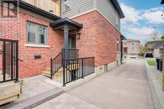 125 Dell Park Ave in Toronto, ON - Building Photo - Building Photo