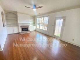 3911 High Dove Way SW in Smyrna, GA - Building Photo