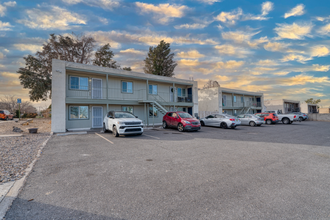11912 Indian School Rd NE in Albuquerque, NM - Building Photo - Building Photo