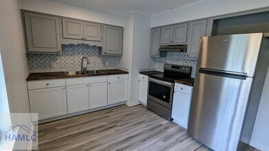 243 Glenn Bryant Rd in Hinesville, GA - Building Photo - Building Photo