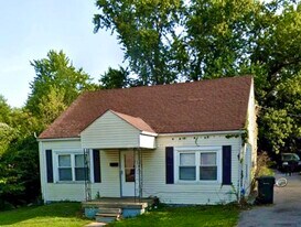 1105 Sparks Rd in Lexington, KY - Building Photo