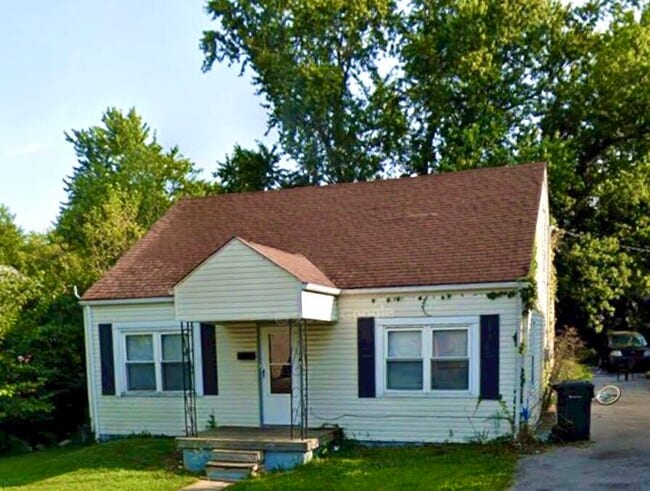 property at 1105 Sparks Rd