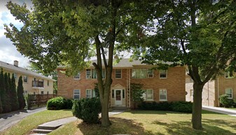 6911 W TRIPOLI AVE, Unit 4 in Milwaukee, WI - Building Photo