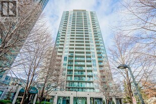 16 Harrison Garden Blvd in Toronto, ON - Building Photo