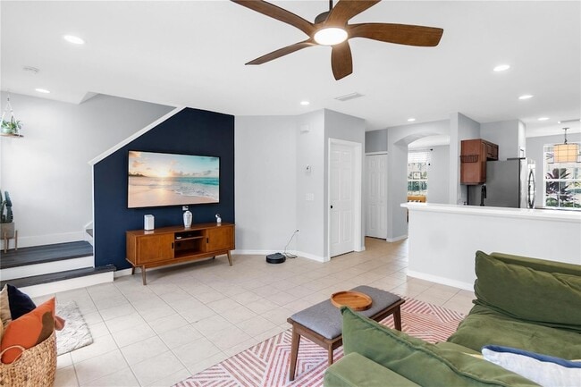 5617 Whitehead St in Bradenton, FL - Building Photo - Building Photo