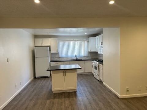 6060 La Prada, Unit 4 in Los Angeles, CA - Foto de edificio - Building Photo