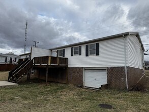 110 Paynes Ford Rd in Martinsburg, WV - Building Photo - Building Photo