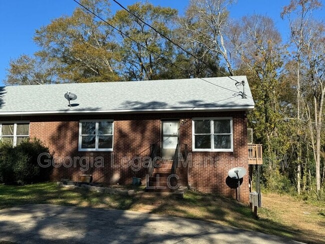 724 Belmont St in Commerce, GA - Building Photo - Building Photo