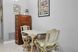 3000 Lake Osborne Dr in Lake Worth Beach, FL - Building Photo - Building Photo