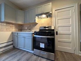 275 Kilcourse St in South Bound Brook, NJ - Building Photo