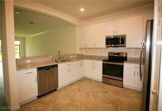 4155 Bisque Ln in Ft. Myers, FL - Foto de edificio - Building Photo