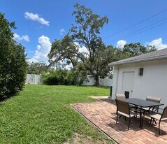 5101 W Cleveland St in Tampa, FL - Building Photo