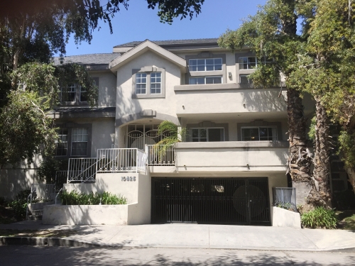 Toluca Lake Apartments in North Hollywood, CA - Foto de edificio