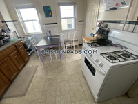 298 Boston Ave, Unit 1 in Medford, MA - Building Photo - Building Photo