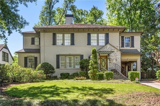 property at 685 E Morningside Dr NE
