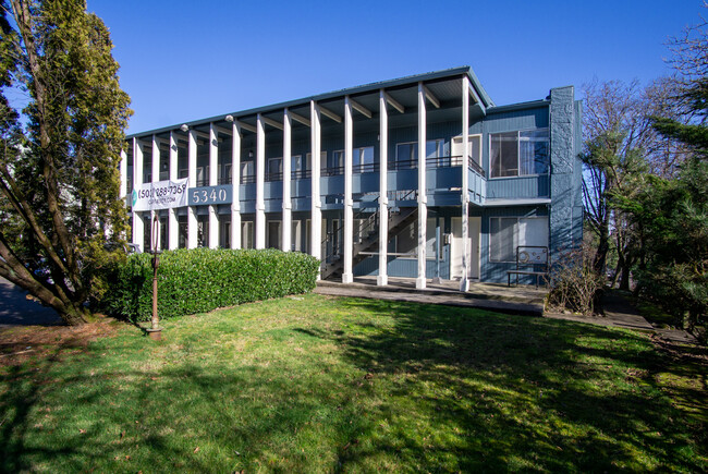 Milwaukie Avenue Apartments in Portland, OR - Building Photo - Building Photo