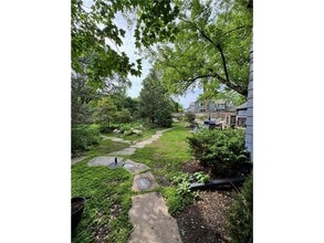 3 Edina Ct in Minneapolis, MN - Building Photo - Building Photo