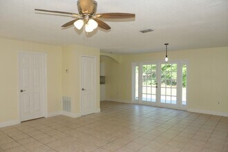 521 Chiles Ln in Orlando, FL - Building Photo - Building Photo