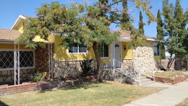 property at 201 Warren St