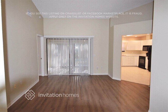 653 Middlebury Loop in New Smyrna Beach, FL - Foto de edificio - Building Photo