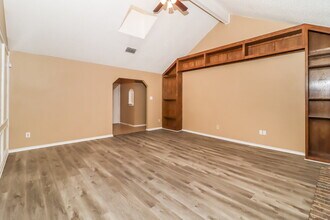 4900 Barberry Dr in Fort Worth, TX - Foto de edificio - Building Photo