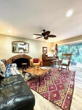 883 Moreno Dr in Ojai, CA - Foto de edificio - Building Photo