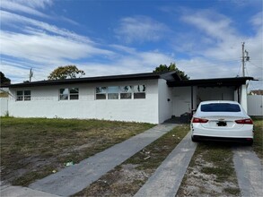 18030 NW 14th Ave in Miami, FL - Building Photo - Building Photo