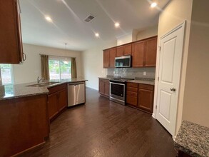 2715 Port Bow Ln in Cumming, GA - Foto de edificio - Building Photo