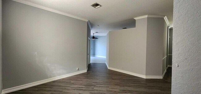 146 Prestige Dr in Royal Palm Beach, FL - Building Photo - Building Photo