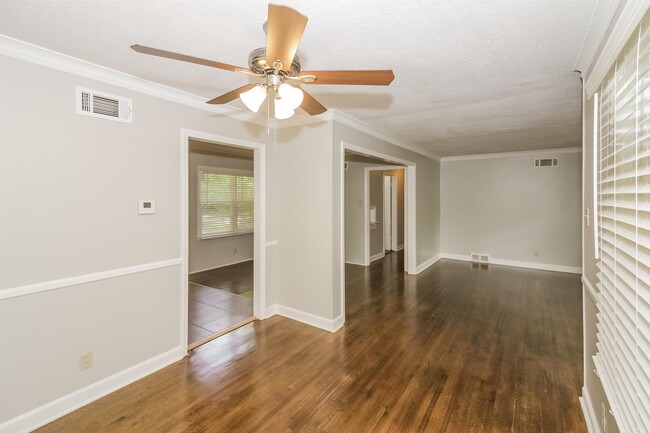 4570 E Dearing Rd in Memphis, TN - Building Photo - Building Photo