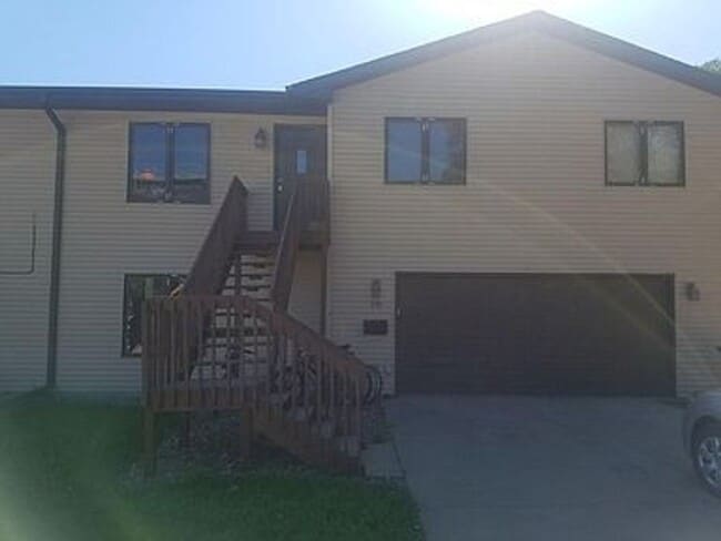 property at 650 Orchard Ct