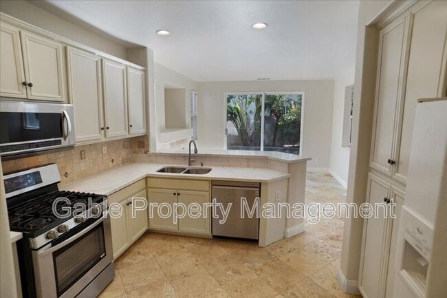 30343 W Cedar Oak Ln in Castaic, CA - Building Photo - Building Photo