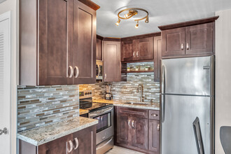 22 SE 3rd Ter, Unit # 37 in Dania Beach, FL - Foto de edificio - Building Photo