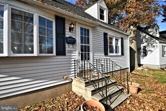 660 Osborne Ave in Morrisville, PA - Building Photo - Building Photo